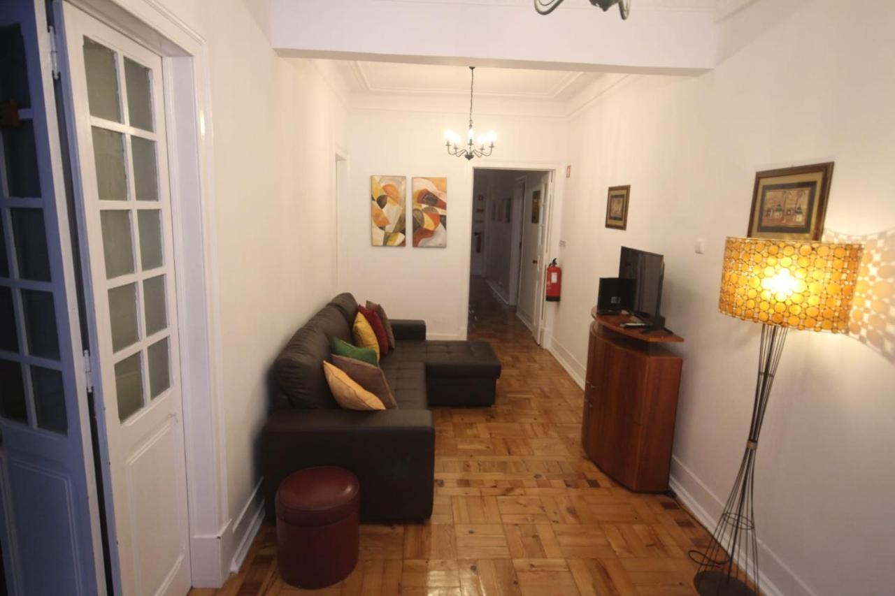 Ocean M1 R4 - Large Double Room With Shared Bathroom In City Center Lisboa Εξωτερικό φωτογραφία