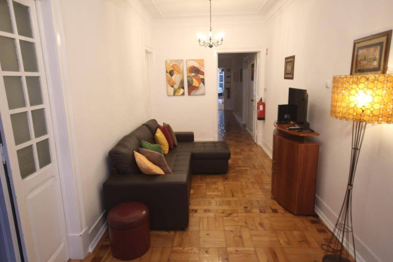 Ocean M1 R4 - Large Double Room With Shared Bathroom In City Center Lisboa Εξωτερικό φωτογραφία